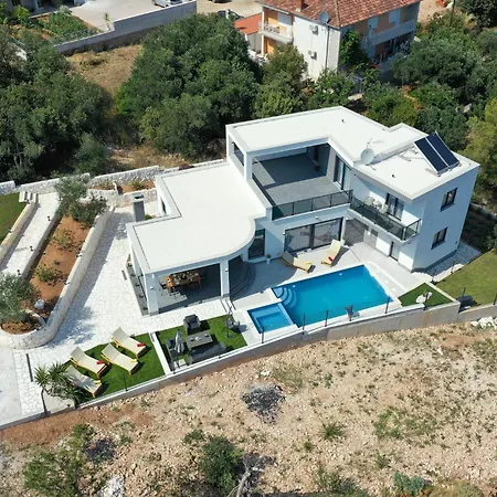 Gorgeous In Seget Donji Casa vacanze